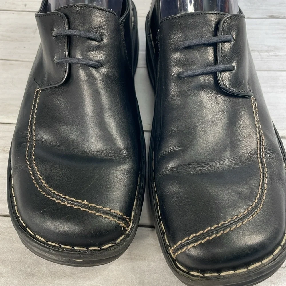 Josef Seibel Black Unisex Oxfords with Contrast Stitching